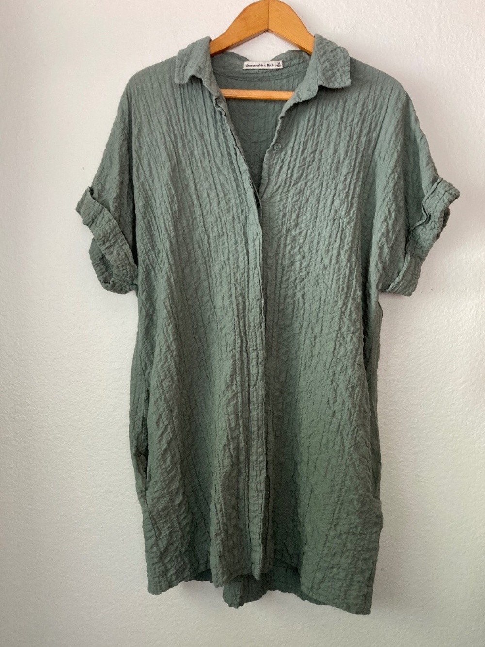 Abercrombie & Fitch Textured Button-through Shirt Dress In Sage Green Medium - Picture 2 of 8